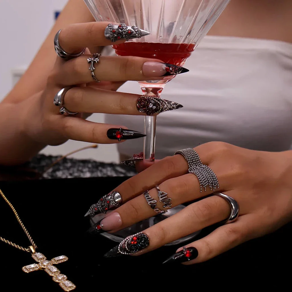 Bad Romance - Image 3